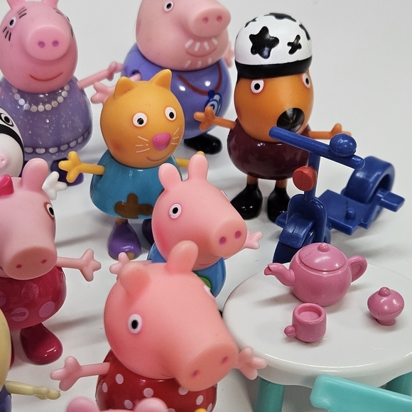 Peppa Pig Family & Friends Articulated Figures Furniture Accessories Lot - Picture 4 of 8